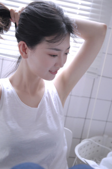 男女互舔中出水抽插视频